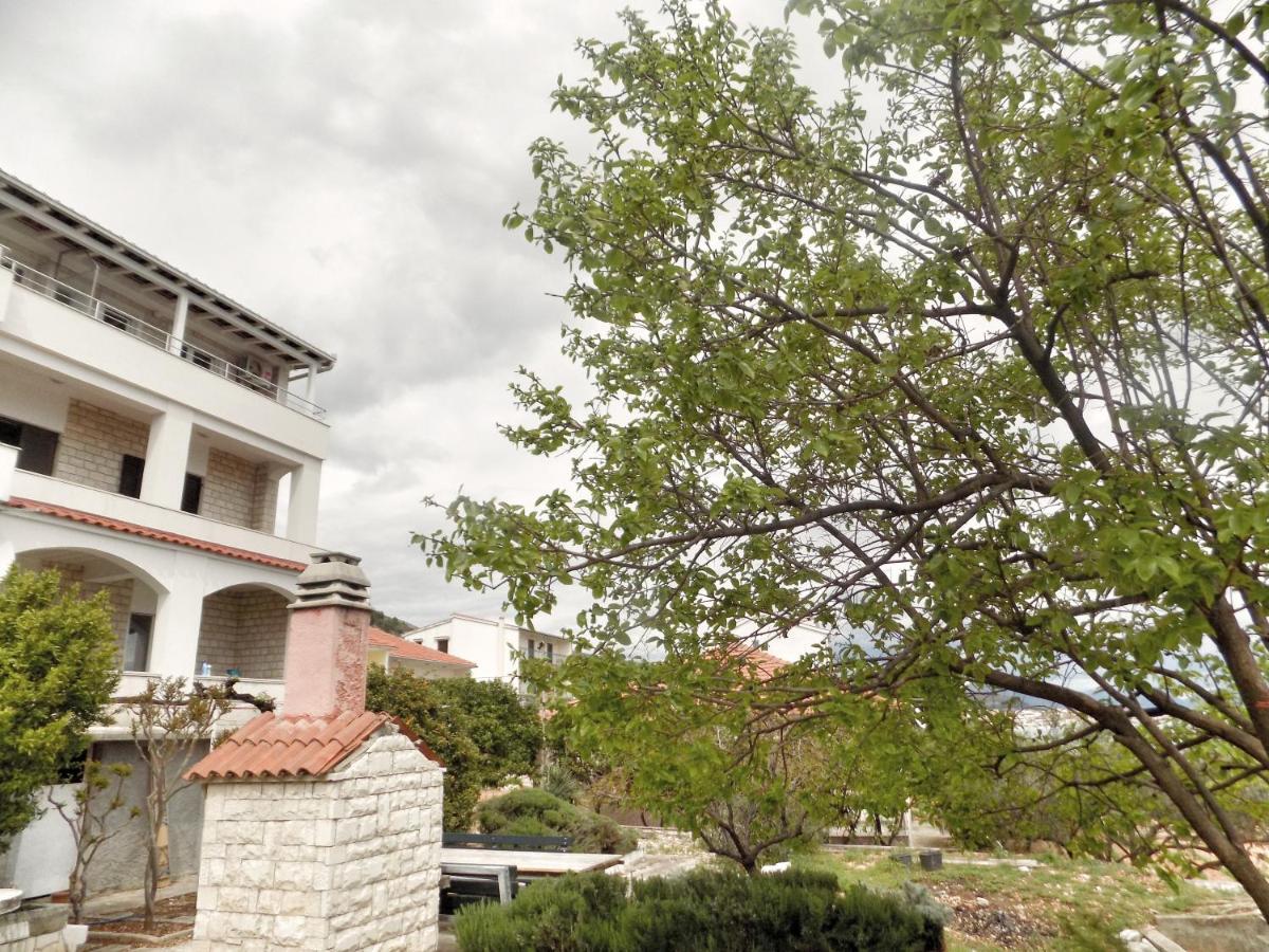 Apartments Palma On The Beach Trogir Exterior photo